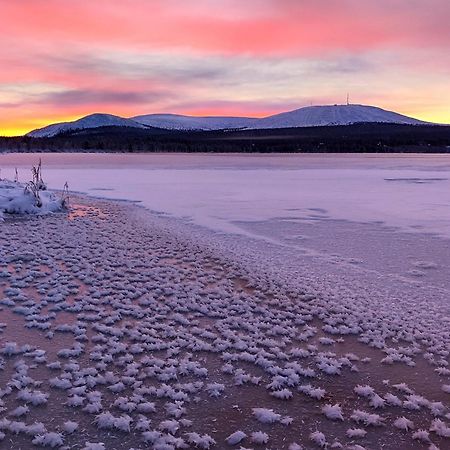 Seita Moekki, Aekaeslompolo Villa Exteriör bild