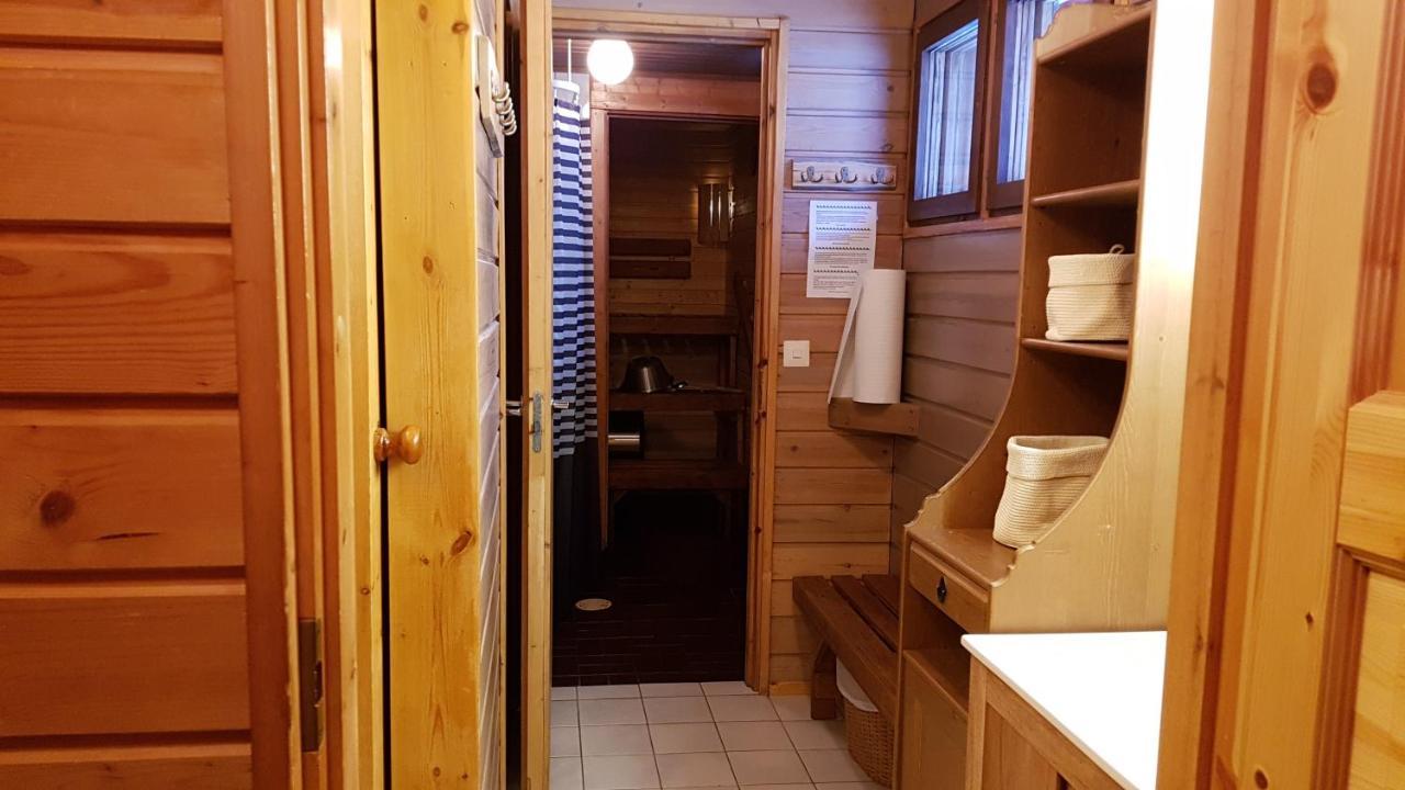 Seita Moekki, Aekaeslompolo Villa Exteriör bild