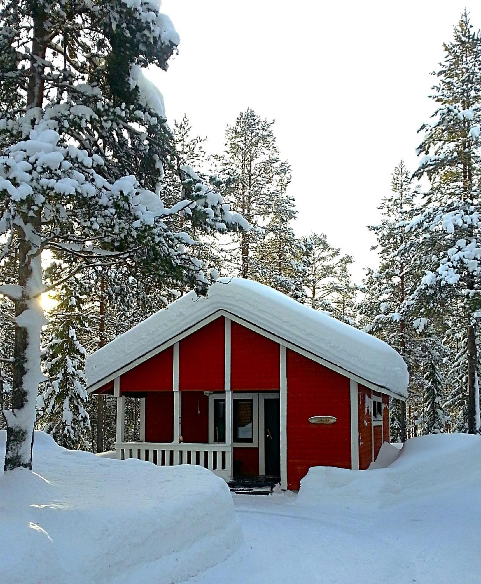 Seita Moekki, Aekaeslompolo Villa Exteriör bild