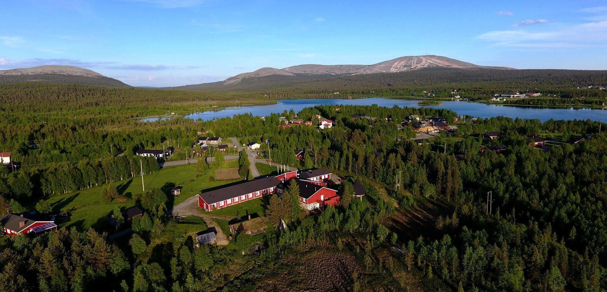 Seita Moekki, Aekaeslompolo Villa Exteriör bild