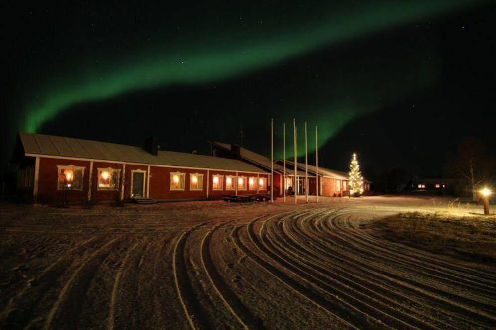 Seita Moekki, Aekaeslompolo Villa Exteriör bild